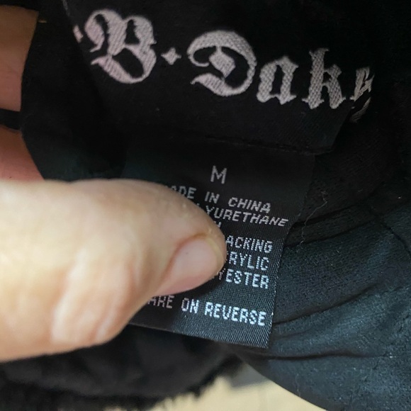 Ladies like new black faux fur with pockets inside and out - Picture 10 of 15